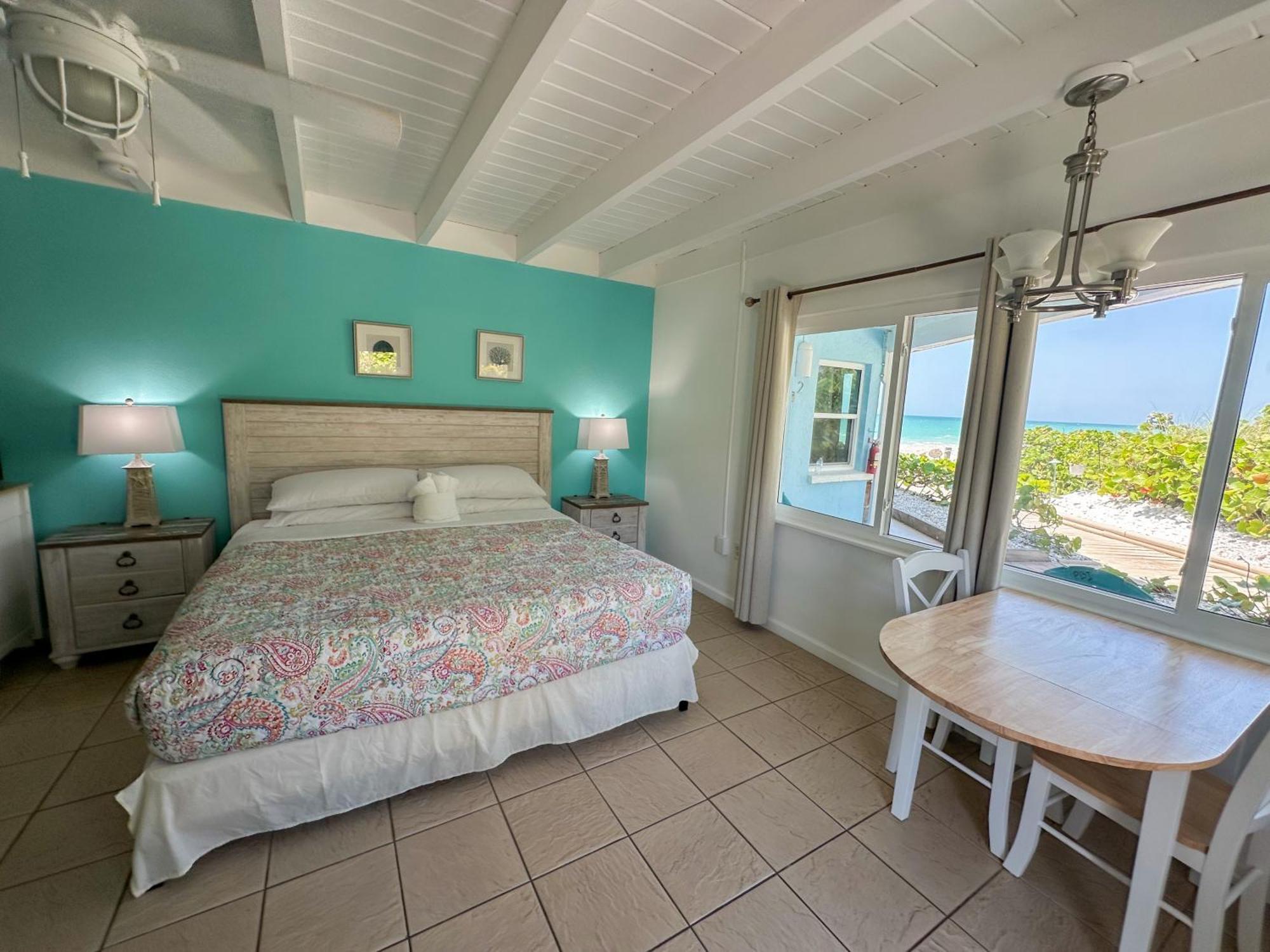 Pearl Beach Inn Englewood Extérieur photo