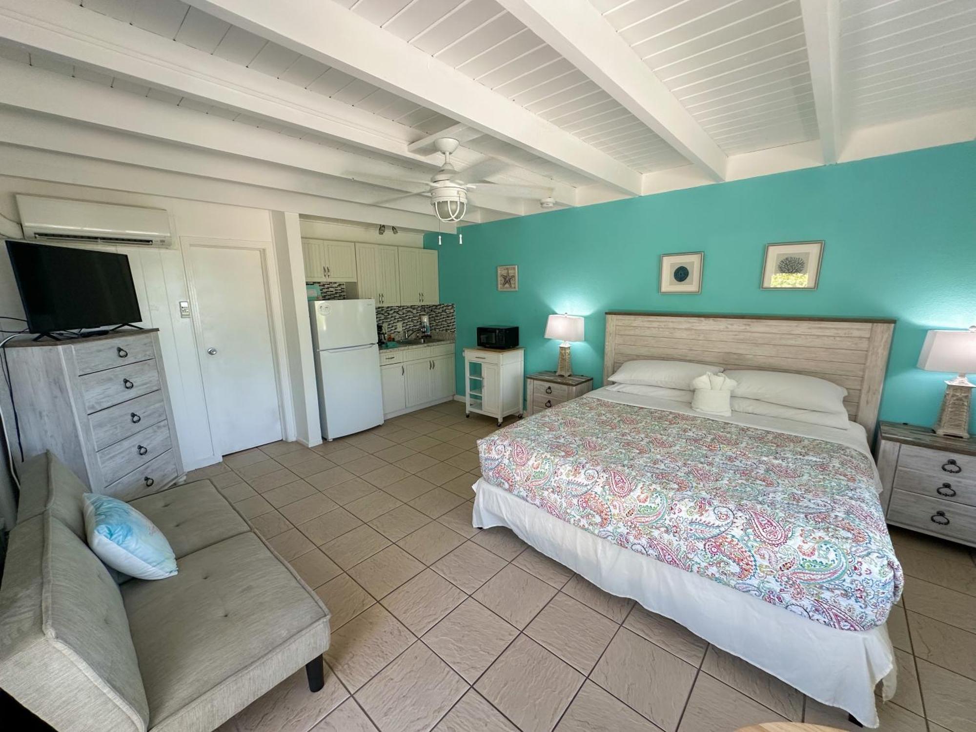 Pearl Beach Inn Englewood Extérieur photo